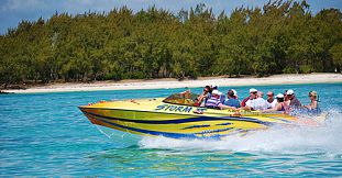 Excursion en Speed Boat à l'île Aux Cerfs